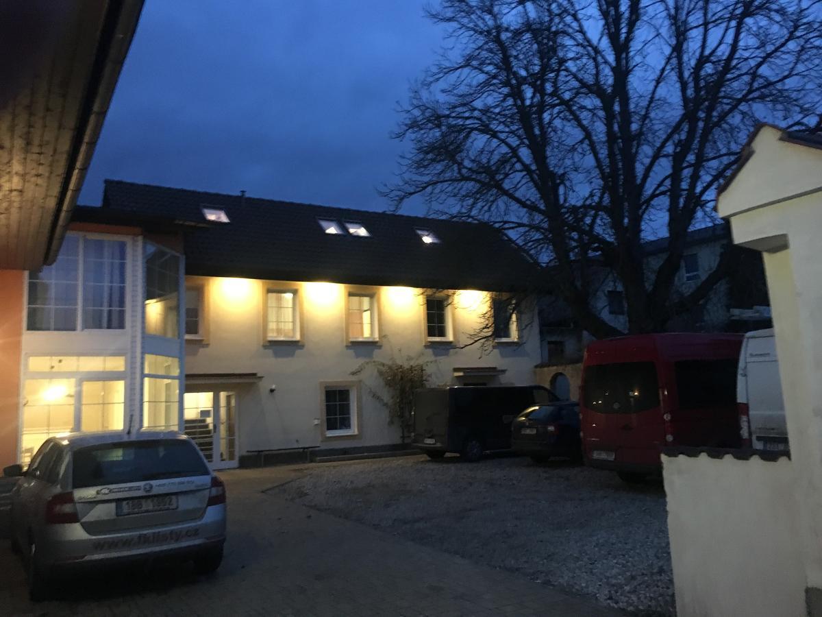 Penzion Vedomice Buitenkant foto