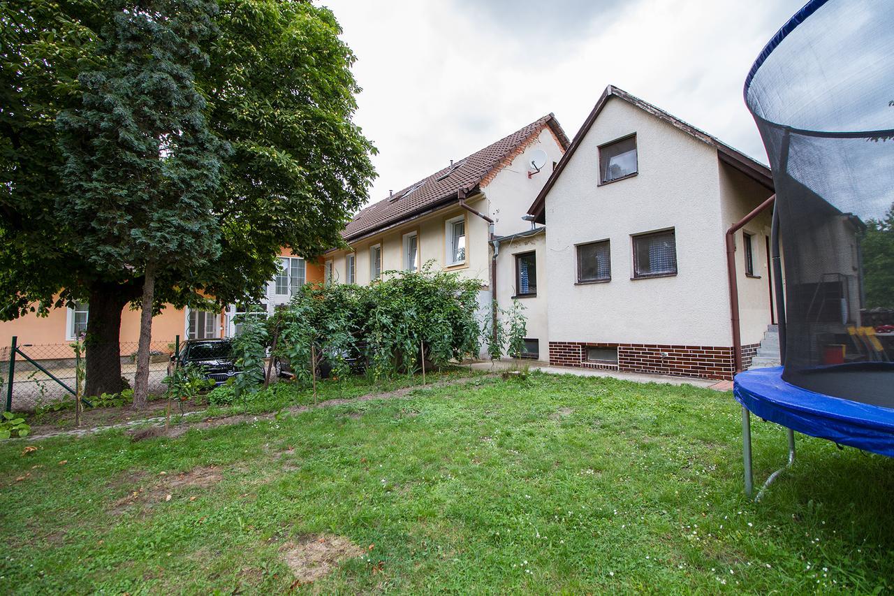 Penzion Vedomice Buitenkant foto